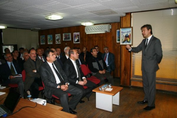 CEYHAN\'A DOĞALGAZ KOMBİNE ÇEVRİM SANTRALİ KURULUYOR